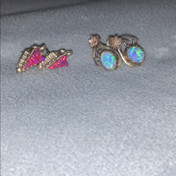 Opal earring set - Picture 1 of 3